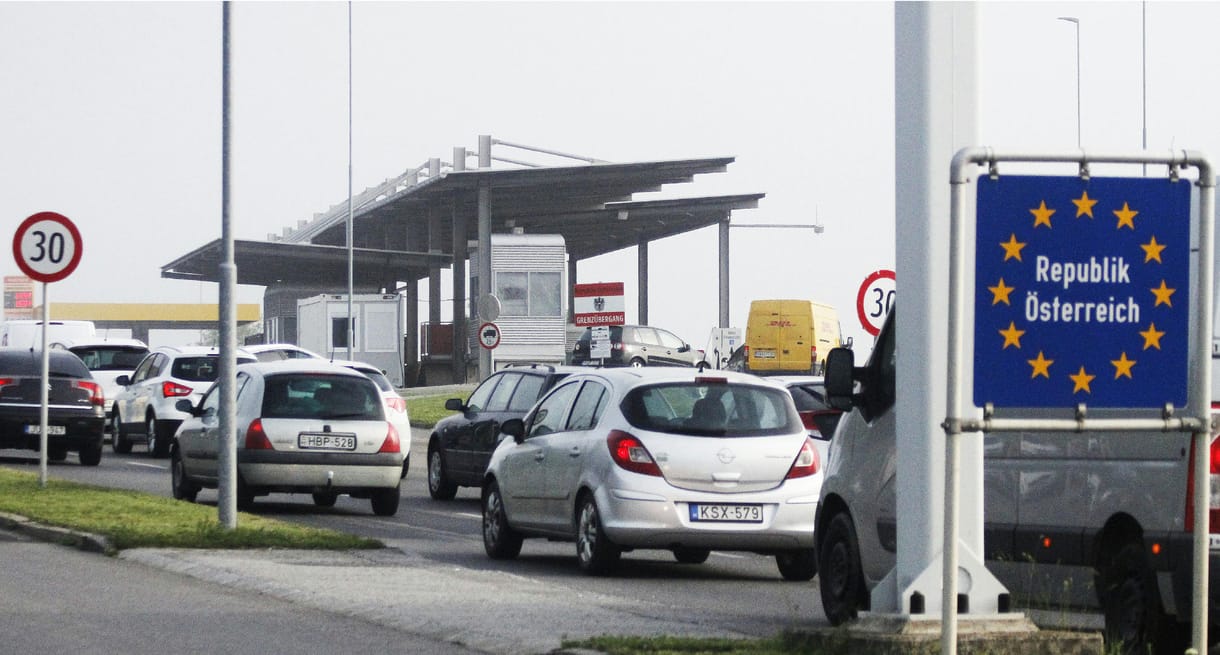 Augusztus elejéig már 1385 külföldi embercsempészt engedtek szabadon a magyar börtönökből