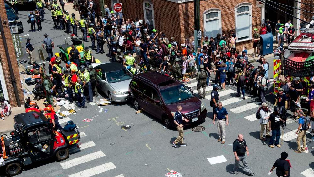 Charlottesville: Trump nem ítélte el a nácikat, ezért párttársai is bírálják