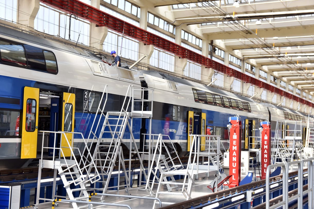A 4iG és a Magyar Vagon összesen 11 milliárd forintért szerződött a MÁV-val