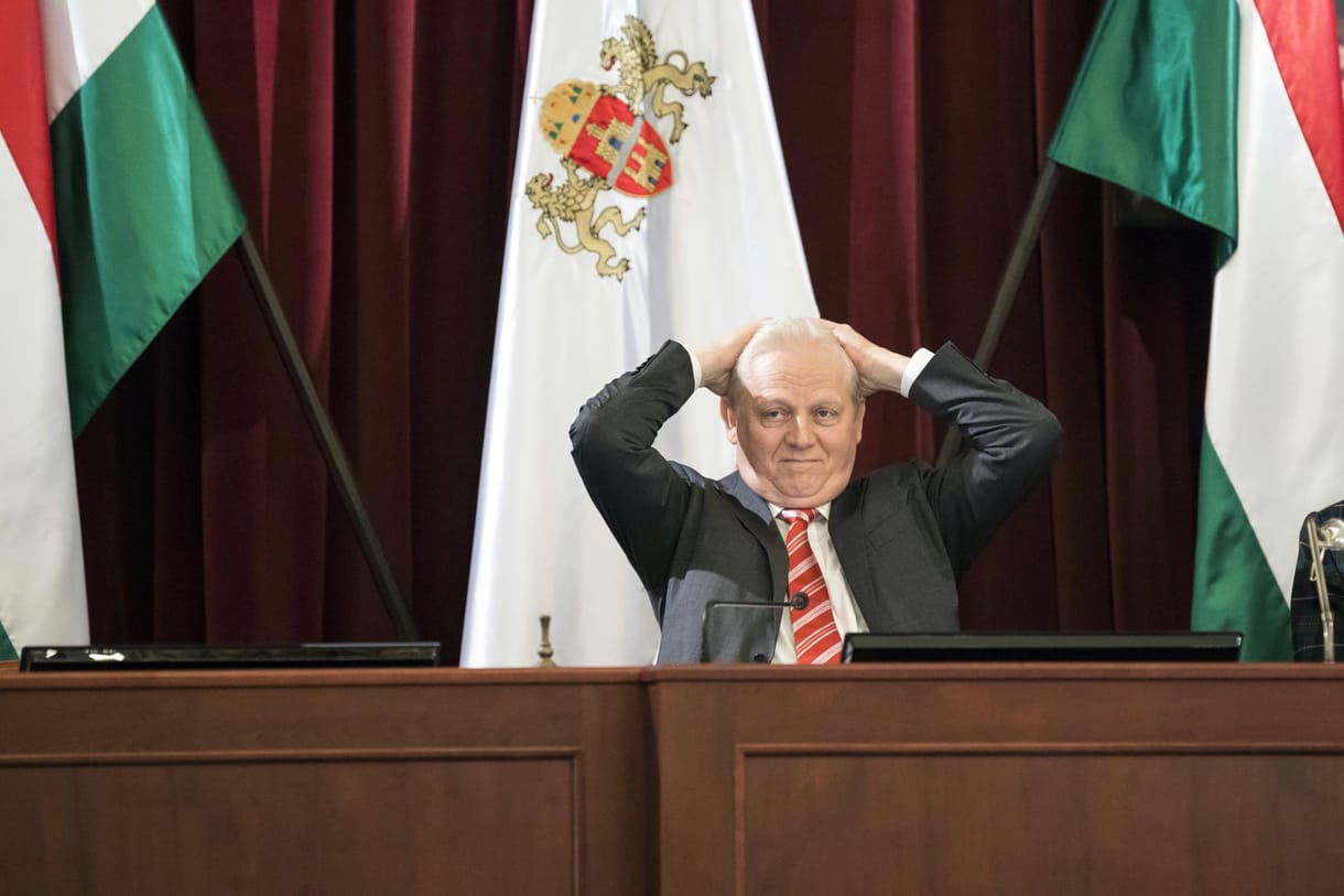 Madámnak nevezték Tarlóst a közgyűlésben