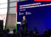 Orbán az iparkamara gyűlésén agitált Ukrajna ellen, és már 2026 utánra is megígért mindent a vállalkozóknak
