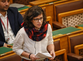 Lemondott Orosz Anna a parlamenti mandátumáról