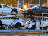Felpattant az európai villanyautó-piac, csak a Tesla maradt padlón
