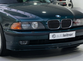 BMW ínyenceknek: oxfordzöld színben, V8-as szívvel csábít vásárlásra ez a 25 éves Alpina B10