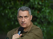 NER-szomszédok, 2. fejezet: János fia nem megy többé a Kincsem Parkba, ha ott lesz a Pride