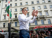 Stefano Bottoni: Magyar Péter csak a Fidesz peremét kapirgálja egyelőre