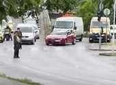 Még a szirénázó mentőt is megállították a türk delegáció miatt – videó