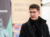 Cser-Palkovics a picsogást és sírást emlegető Vitályosnak üzent: Várom kormányszóvivő asszony bocsánatkérését