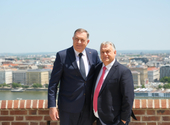 A Boszniában körözött Dodik megérkezett Budapestre és már készült is róla pár közös fotó Orbán Viktorral