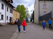 Milyen az élet egy faluban, ahol az utca egyik fele Németországban, a másik Franciaországban van – videó