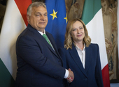Orbán Rómában: Nem fogadjuk el, hogy többség és ellenzék jöjjön létre Európában