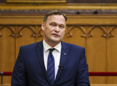 A kémháború olyan, mint a kocsmai verekedés, mindegy, hogy ki kezdte, mindkét félnek árt
