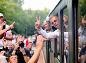 Képeken mutatjuk Magyar Péter felcsúti vonatozását