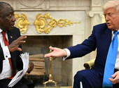 Trump megzelenszkijezte az ovális irodában a dél-afrikai elnököt is