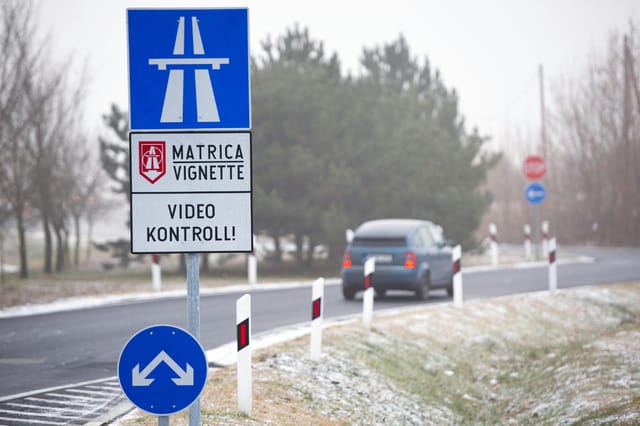 Megszűnnek a kényelmi díjak az autópálya-matrica-vásárlásoknál