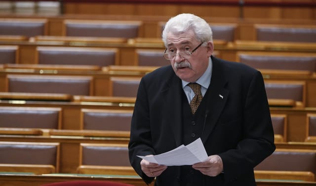 Fónagy János elmondta, miért euróban kapja a fizetését az állami turisztikai cég vezérigazgatója