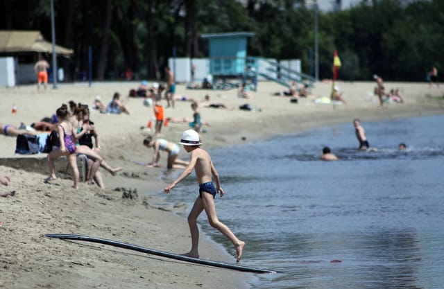 Mit lehet tudni az agyevőamőba-fertőzésről, ami egy tízéves kisfiú halálát okozta Párkányban?