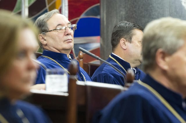 Megkerülhető a parlamenti választás eredménye? Vad tervek az egyik oldalon, kétségek az ellenzéki térfélen