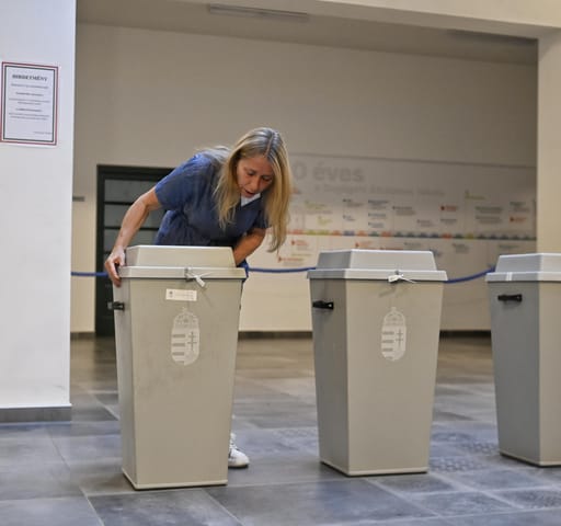 Így voksolt Magyarország – a vasárnapi dupla választás legjobb képei