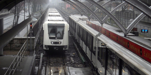 Ismét teljes vonalon jár a 2-es metró