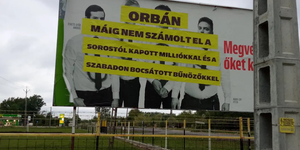Leragasztották Márki-Zayék a CÖF plakátjait Hódmezővásárhelyen