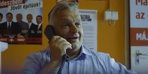 Orbán Viktor az ötödik sebességbe kapcsolt a kampányhajrában, de az erről szóló videó hirtelen eltűnt