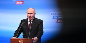 Washington Post-értesülés: Oroszország a hivatalos politika rangjára emeli az USA meggyengítését
