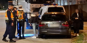 Rendőrségi razzia volt egy illegális autós rendezvényen Székesfehérváron
