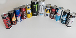 Az új kormányrendelet egy kalap alá veszi az energiaitalokat a homoszexualitást népszerűsítő kiadványokkal és az alkohollal