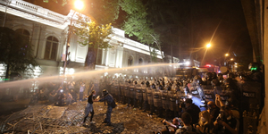 Sokakat őrizetbe vettek a külföldiügynök-törvény ellen tüntető grúzok közül