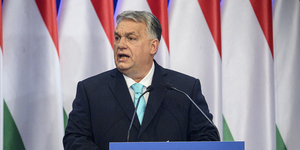 „Regisztrációját sajnos nem tudjuk elfogadni” – nem engedik be a HVG-t Orbán Viktor évértékelőjére