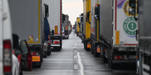 Több ezer kamionsofőr hiányzik a magyar fuvarozó cégektől