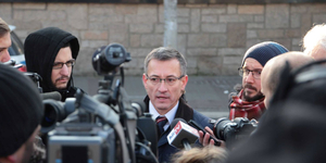 A Tisza a BKV teljes vezetőségének leváltását kéri, Hadházy megmutatta, milyen extrém túlárazott szerződéseket kötött a cég