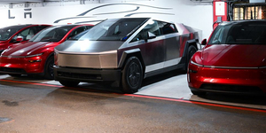 Brutális értékcsökkenéssel számítja be a Tesla a Cybertruckot, ha valaki szabadulna tőle