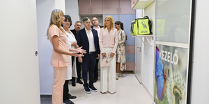 A Dior táska nem való a kórházba – Várkonyi Andreának lenne mit tanulnia Katalin hercegnétől