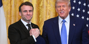 Trump nem volt hajlandó Putyint diktátornak nevezni az Ovális Irodában a Macronnal tartott találkozón