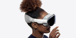 Nem látják az érdeklődőket: nem kell az embereknek az Apple méregdrága szuperszemüveg?