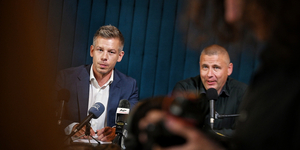 Magyar Péter eladja 4iG-részvényeit a hadiipar privatizálása miatt