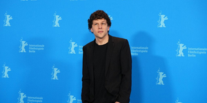 Jesse Eisenberg nem akarja többé, hogy Mark Zuckerberggel azonosítsák