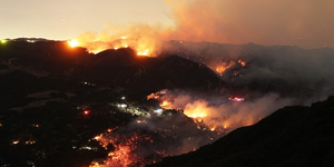 Tűztornádót videóztak a Los Angeles-i apokalipszisben