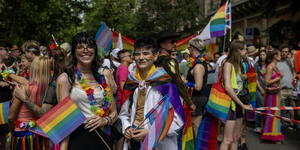 Volt egy kis szóváltás, majd a fideszesek nem tudtak válaszolni a kérdésekre – így zajlott a Pride-ot tiltó törvénytervezet tárgyalása a parlament igazságügyi bizottságában