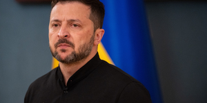 Zelenszkij: „Oroszország megérdemli, hogy teljes körű nyomást gyakoroljanak rá"