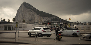 Véget ért a Brexit óta tartó vita: megszűnik a határellenőrzés Gibraltár és Spanyolország között