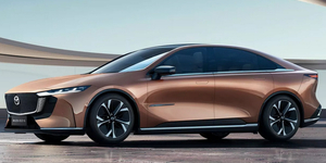 A Mazda nagy meglepetése: egy gyönyörű új hátsókerék-hajtású szedán