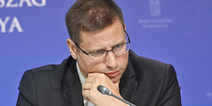 Tóta W. Árpád: Állítsátok meg a Fideszt, Gulyás Gergő ki akar szállni!