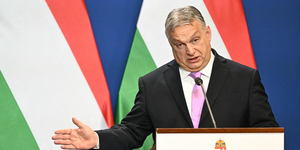 Orbán egy mondatában négyszer szerepel a háború szó