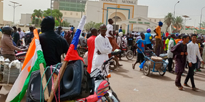 Még több orosz áramlik az USA-val szakító Nigerbe