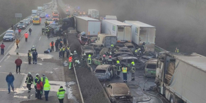 Három gyanúsítottja van a két éve történt halálos tömegbalesetnek az M1-esen
