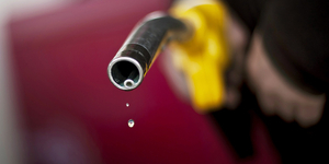 Elég rendesen csökken megint a benzin ára