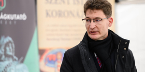 Cser-Palkovics a picsogást és sírást emlegető Vitályosnak üzent: Várom kormányszóvivő asszony bocsánatkérését